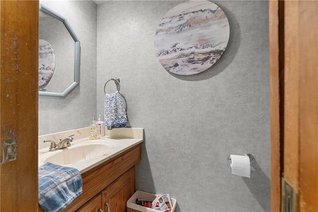 12304 E 63rd Terrace, Kansas City, MO 64133