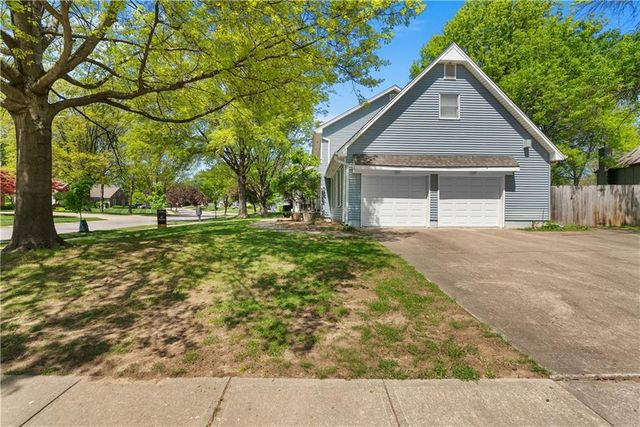 12304 E 63rd Terrace, Kansas City, MO 64133