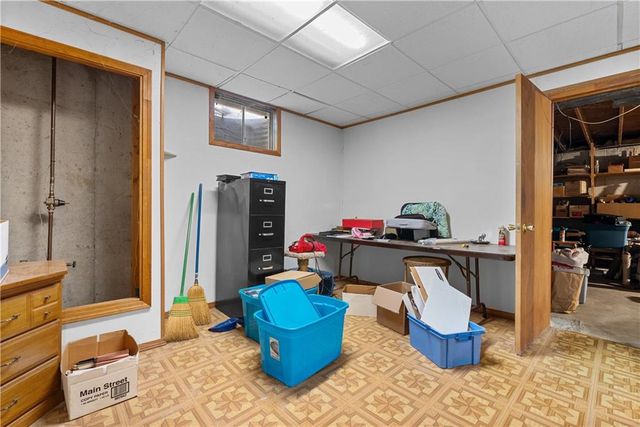12304 E 63rd Terrace, Kansas City, MO 64133