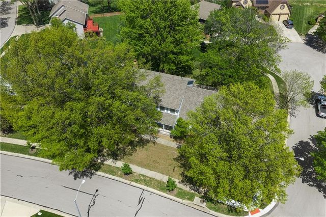 12304 E 63rd Terrace, Kansas City, MO 64133