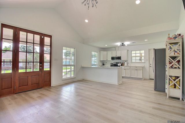 8608 Nottaway St, Denham Springs, LA 70726