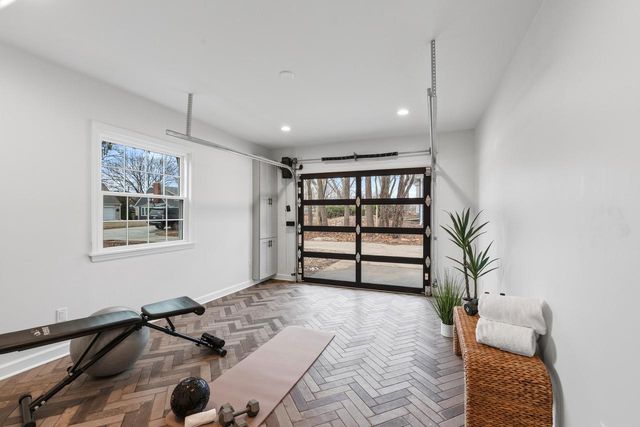 540 Crystal LANE, Elm Grove, WI 53122