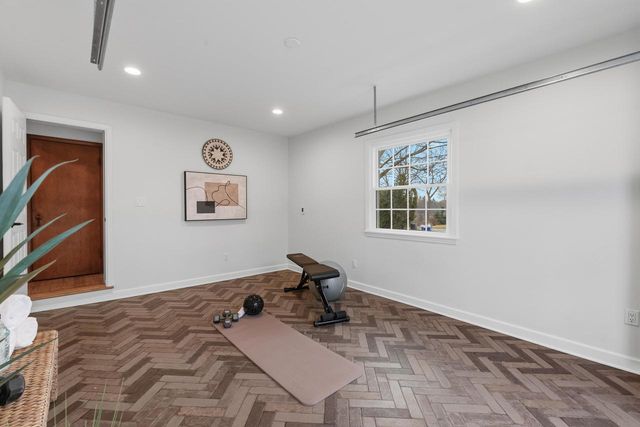 540 Crystal LANE, Elm Grove, WI 53122