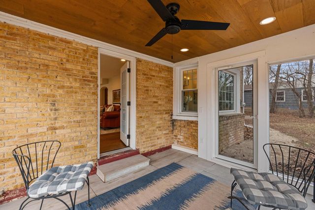 540 Crystal LANE, Elm Grove, WI 53122