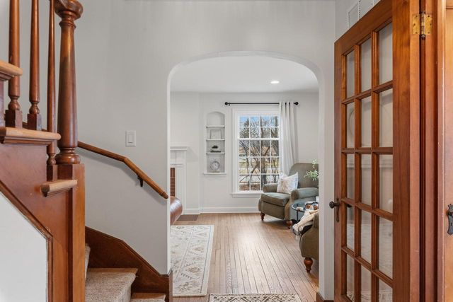 540 Crystal LANE, Elm Grove, WI 53122