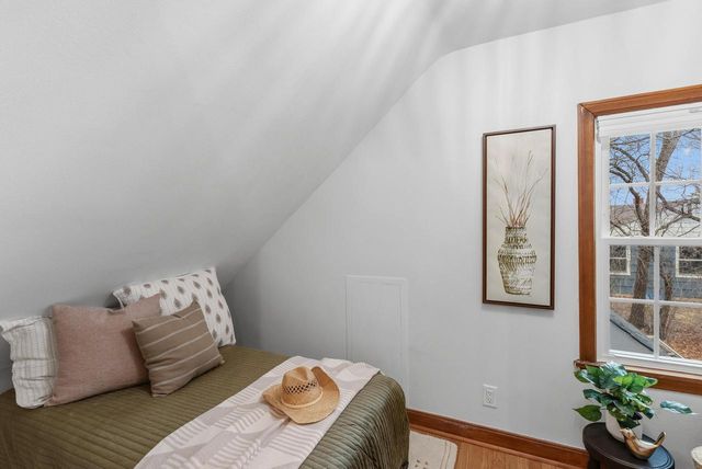 540 Crystal LANE, Elm Grove, WI 53122