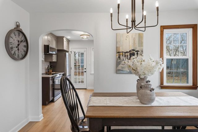 540 Crystal LANE, Elm Grove, WI 53122