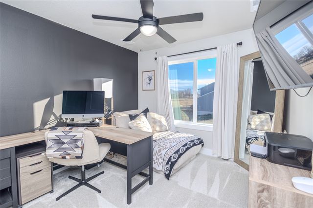 6914 SE 7th Avenue, Pleasant Hill, IA 50327