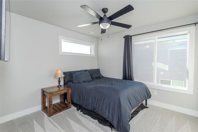 6914 SE 7th Avenue, Pleasant Hill, IA 50327