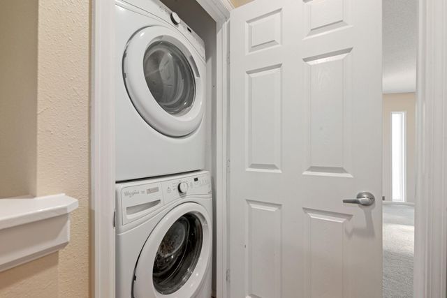 6453 Bayou Glen Road, Houston, TX 77057