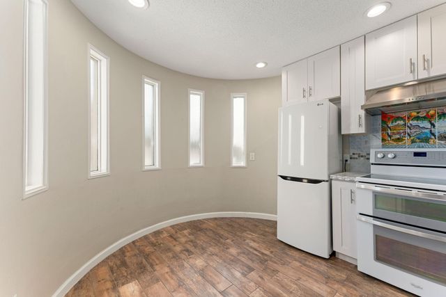 6453 Bayou Glen Road, Houston, TX 77057