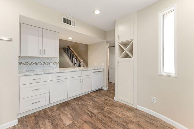 6453 Bayou Glen Road, Houston, TX 77057