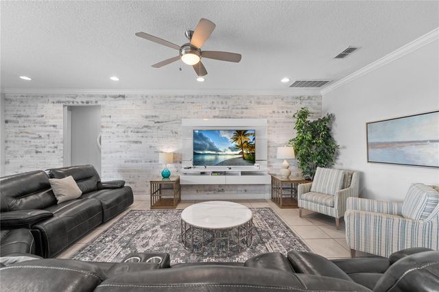 7664 FAIRFAX DRIVE, Kissimmee, FL 34747