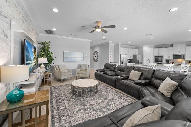 7664 FAIRFAX DRIVE, Kissimmee, FL 34747