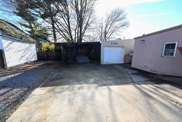 308 Jericho Turnpike, New Hyde Park, NY 11040