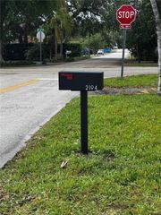2194 SW 57th Ct 2194, Miami, FL 33155