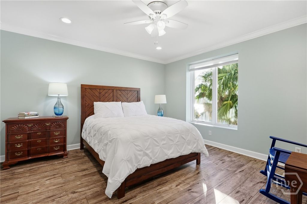 Image 17 of property listing at 700 Wilmington Island Road 404, Savannah, GA 31410