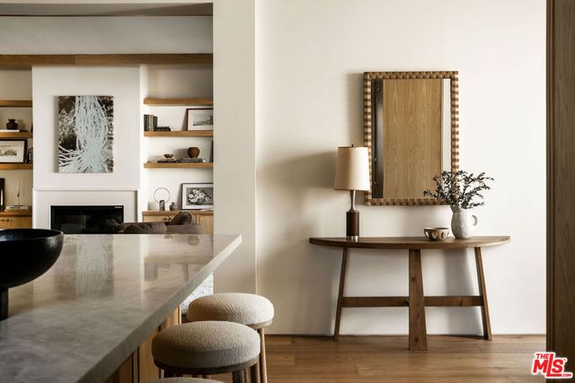 12040 Maxwellton Road, Studio City, CA 91604