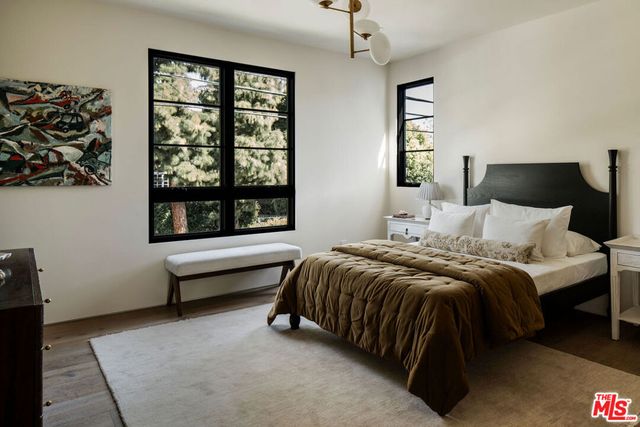 12040 Maxwellton Road, Studio City, CA 91604