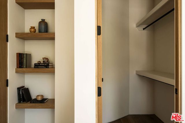 12040 Maxwellton Road, Studio City, CA 91604