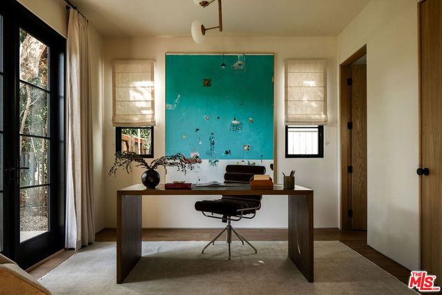 12040 Maxwellton Road, Studio City, CA 91604