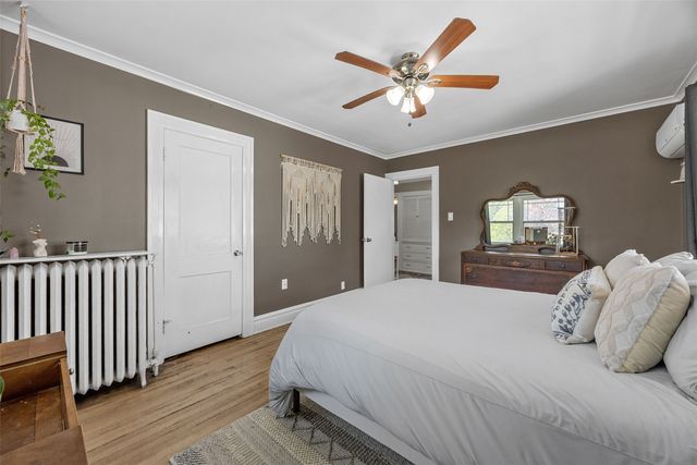 2300 4th Avenue SE, Cedar Rapids, IA 52403