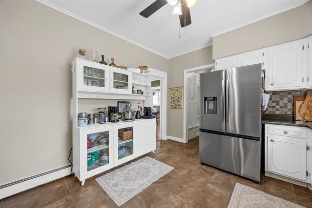 2300 4th Avenue SE, Cedar Rapids, IA 52403