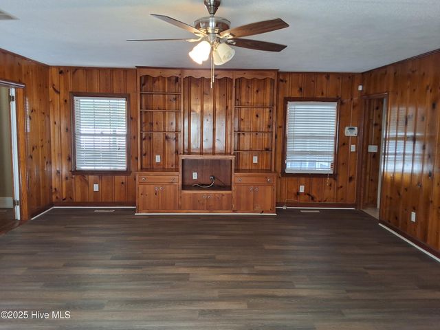 33 Gapway Road, Fair Bluff, NC 28439