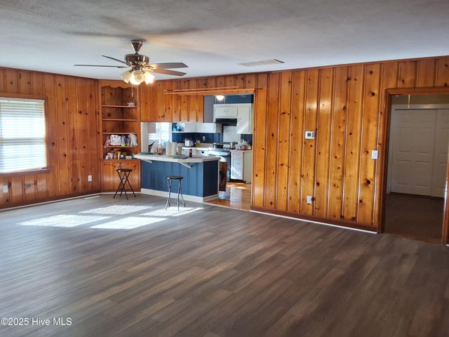 33 Gapway Road, Fair Bluff, NC 28439