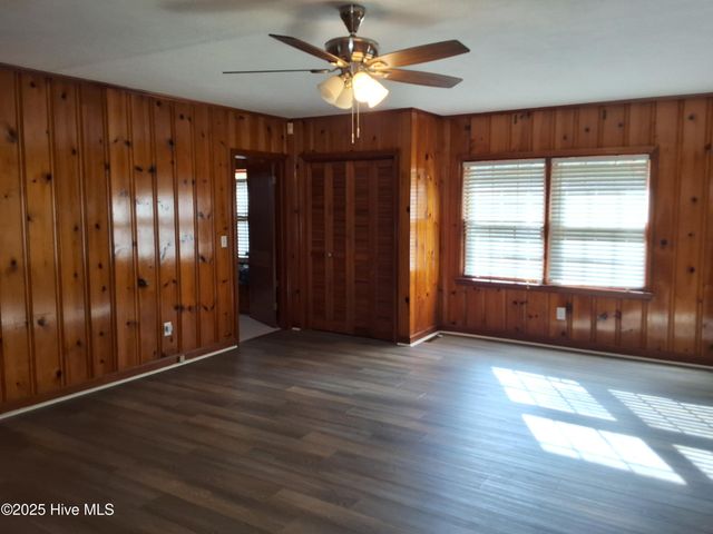 33 Gapway Road, Fair Bluff, NC 28439