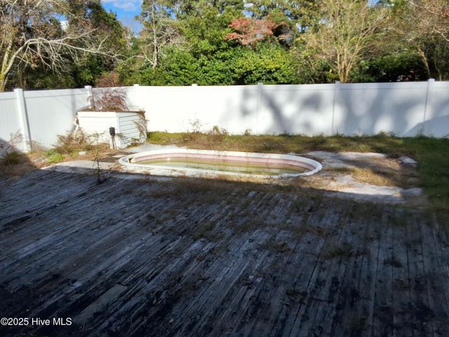 33 Gapway Road, Fair Bluff, NC 28439