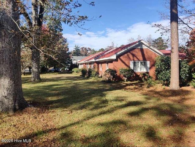 33 Gapway Road, Fair Bluff, NC 28439