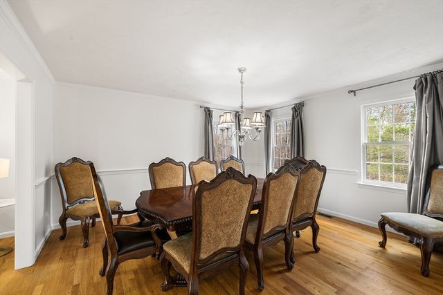 557 Acorn Park Dr 557, Acton, MA 01720