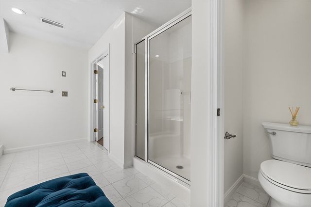 557 Acorn Park Dr 557, Acton, MA 01720