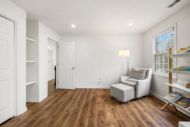 557 Acorn Park Dr 557, Acton, MA 01720