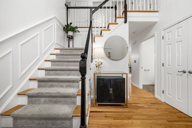 557 Acorn Park Dr 557, Acton, MA 01720