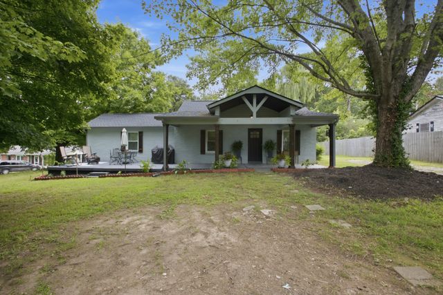 106 Martin St, Charlotte, TN 37036