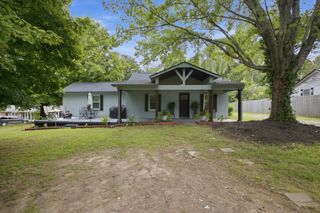 106 Martin St, Charlotte, TN 37036