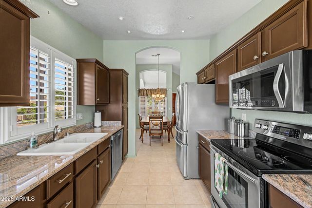19425 N 85 Drive, Peoria, AZ 85382