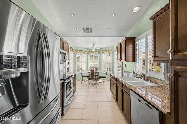 19425 N 85 Drive, Peoria, AZ 85382