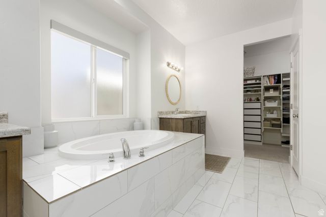 3355 E TANOAK DR, St. George, UT 84790