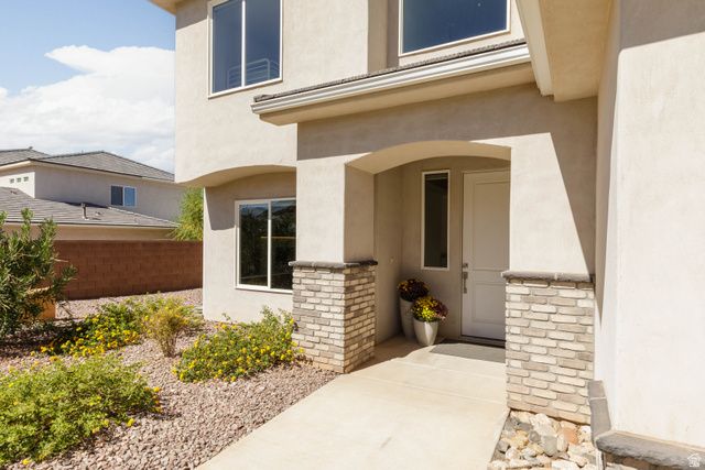 3355 E TANOAK DR, St. George, UT 84790