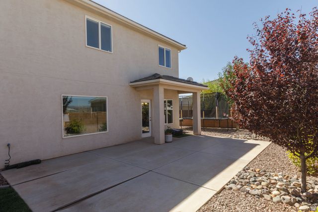 3355 E TANOAK DR, St. George, UT 84790