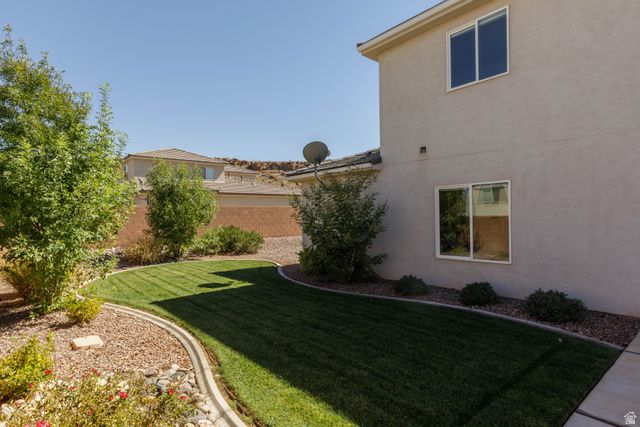 3355 E TANOAK DR, St. George, UT 84790