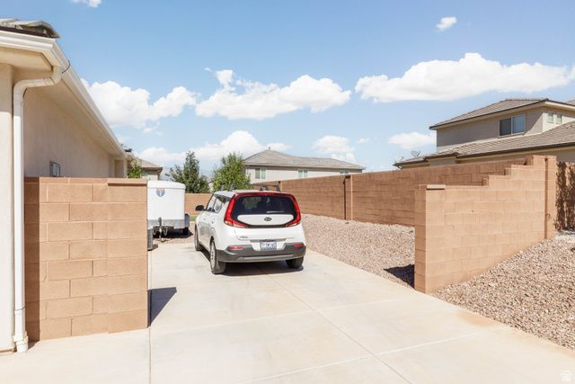 3355 E TANOAK DR, St. George, UT 84790