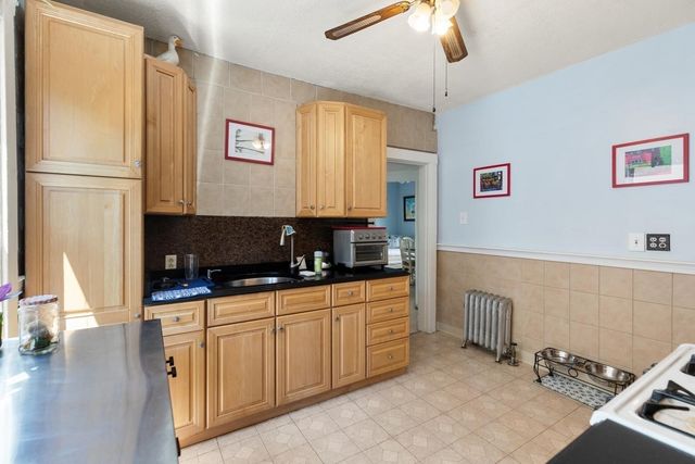 110 W Adams St, Somerville, MA 02144