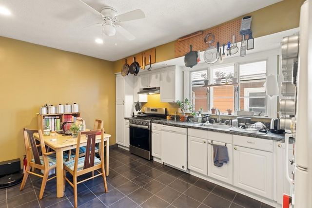 110 W Adams St, Somerville, MA 02144