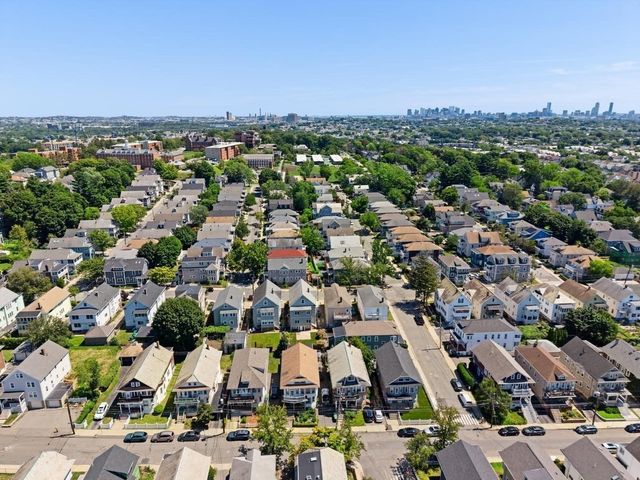 110 W Adams St, Somerville, MA 02144