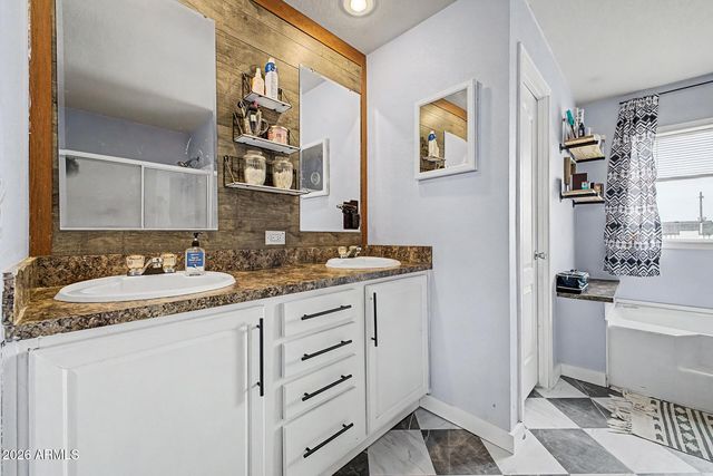 11637 W HARMONY Lane, Sun City, AZ 85373