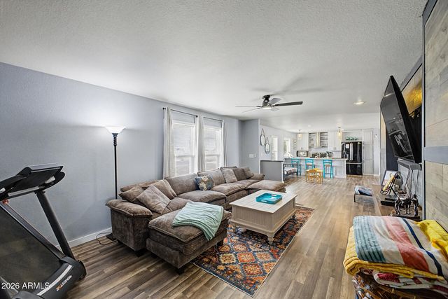 11637 W HARMONY Lane, Sun City, AZ 85373